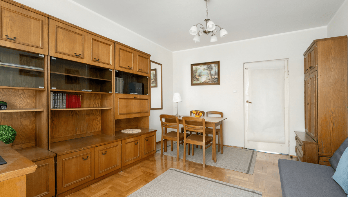 6420631B-1847-4E3E-A596-1006EF2FA98B