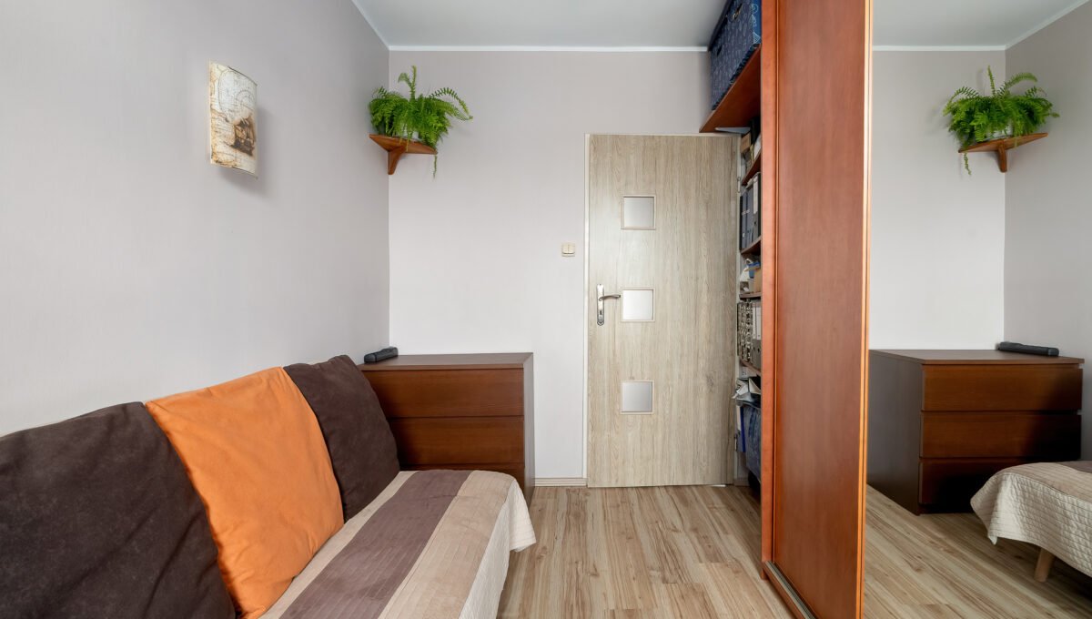 09-Jagielly-9A-lok-8